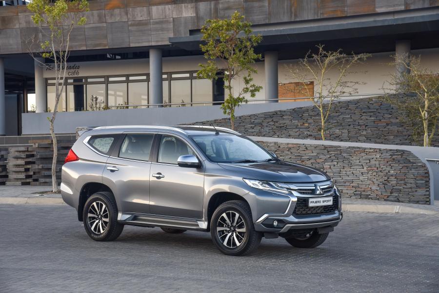  Mitsubishi Pajero Sport 2017 года  (ZA) (фото 8 из 29)